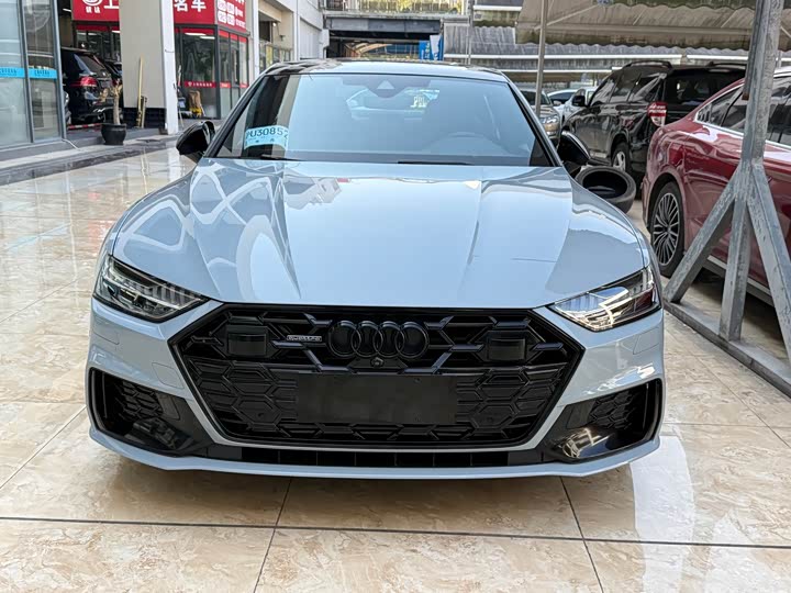 Фото 1 - Audi A7L