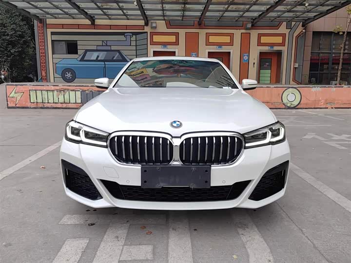Фото 2 - BMW 5 Series