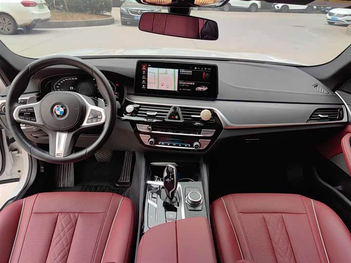 Фото 8 - BMW 5 Series