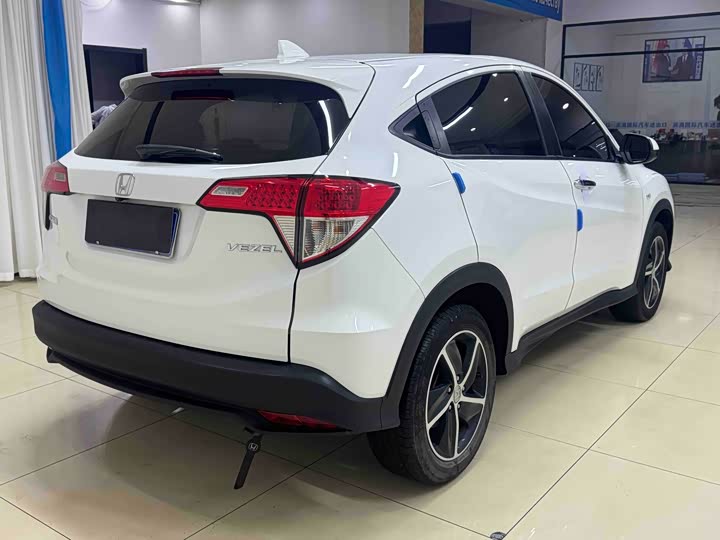 Фото 6 - Honda Vezel