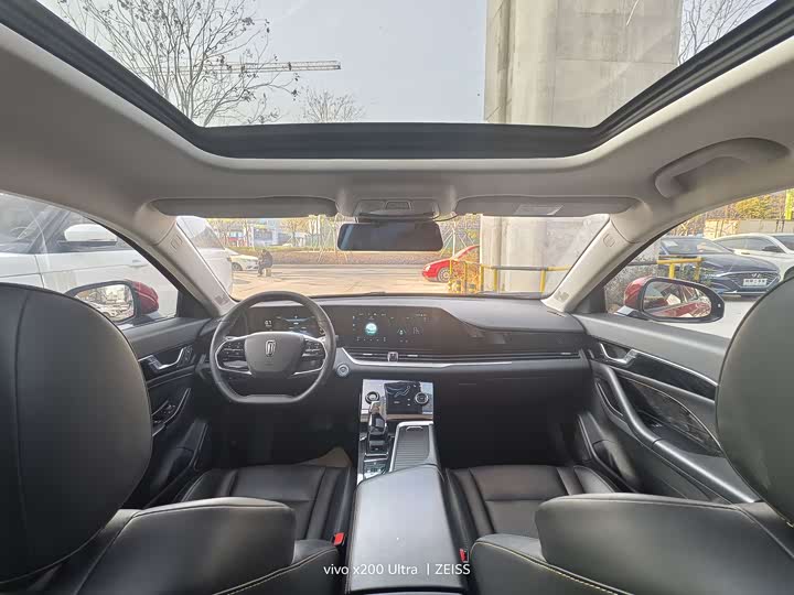 Фото 8 - Bestune B70