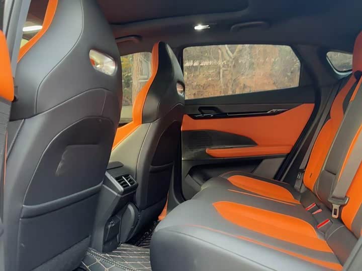 Фото 6 - Changan UNI-V