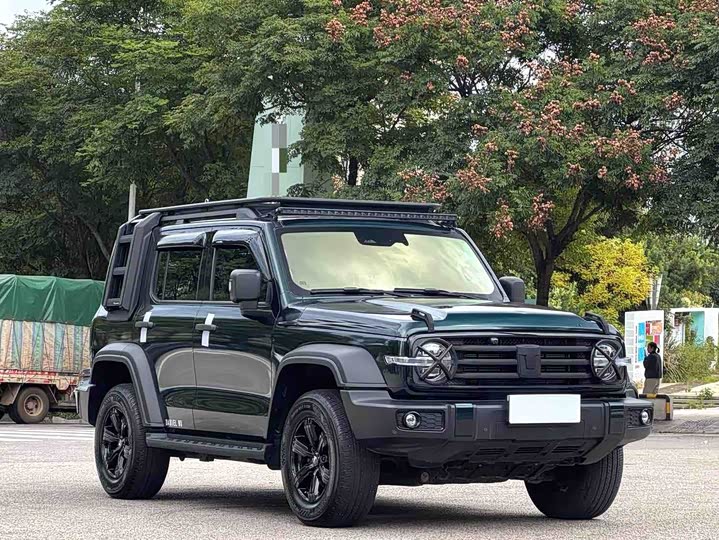 Фото 3 - Tank 300