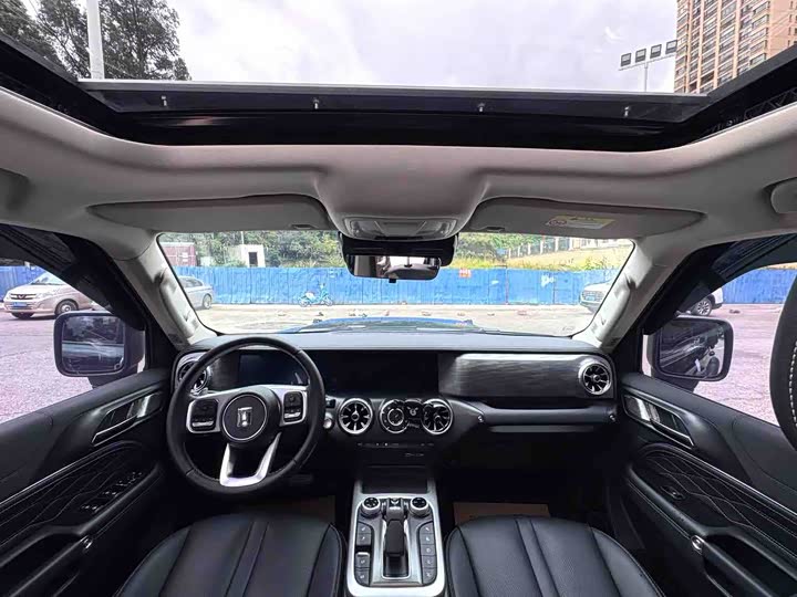 Фото 6 - Tank 300