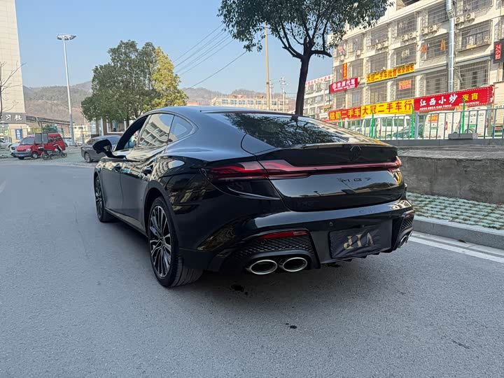 Фото 9 - MG Motor 7