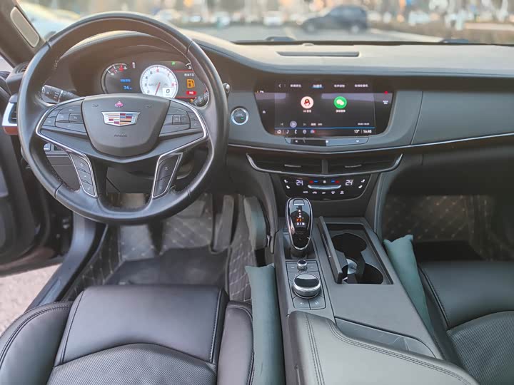 Фото 9 - Cadillac CT6