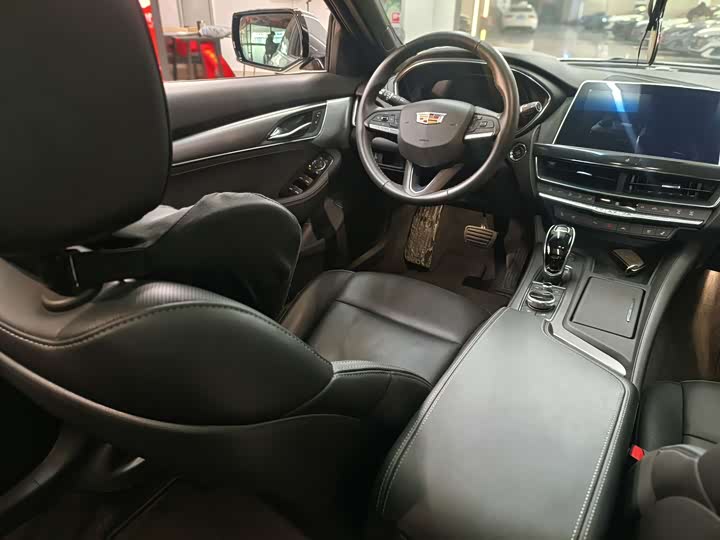 Фото 9 - Cadillac CT5