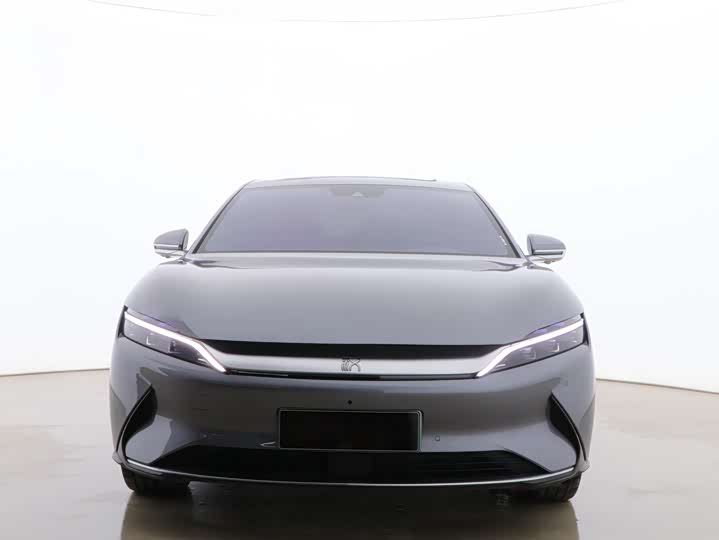 Фото 2 - BYD Han