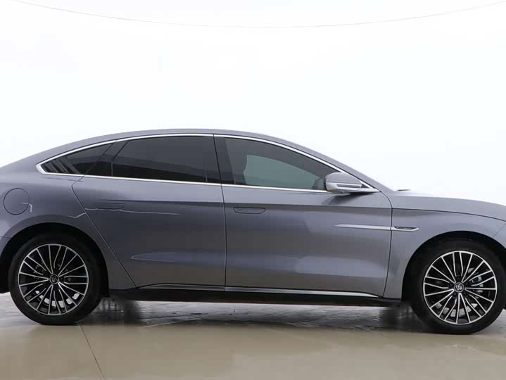 Фото 8 - BYD Han