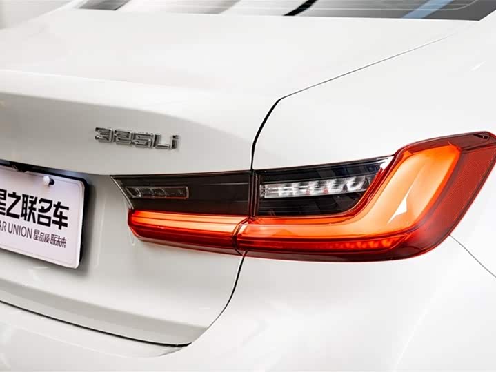 Фото 9 - BMW 3 Series