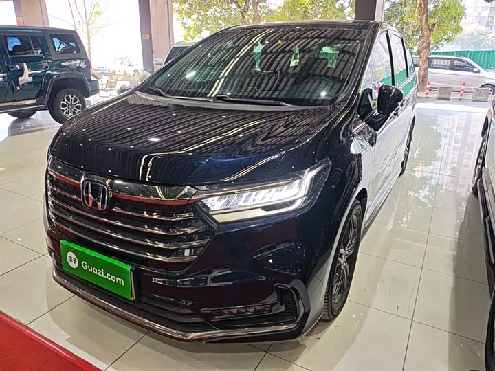 Фото 1 - Honda Odyssey