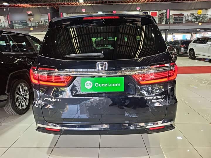 Фото 6 - Honda Odyssey