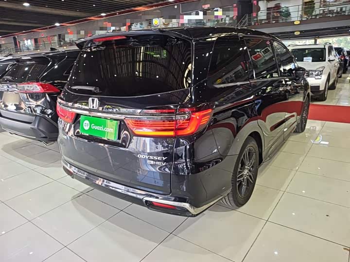 Фото 7 - Honda Odyssey