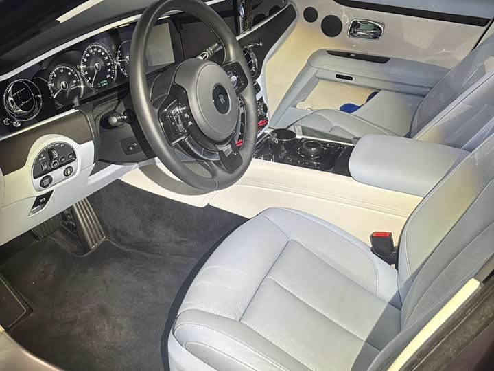 Фото 8 - Rolls-Royce Ghost