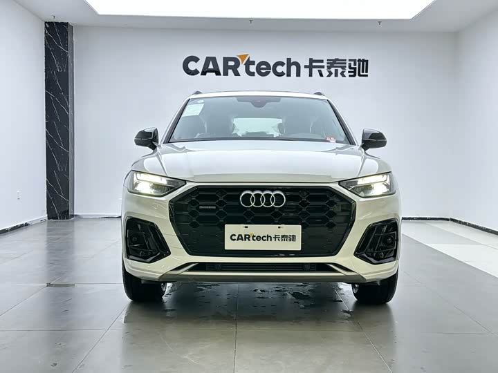 Фото 2 - Audi Q5L