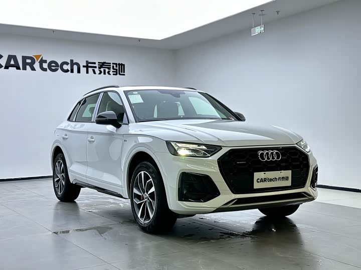Фото 5 - Audi Q5L