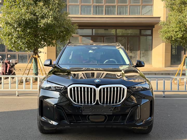 Фото 2 - BMW X5