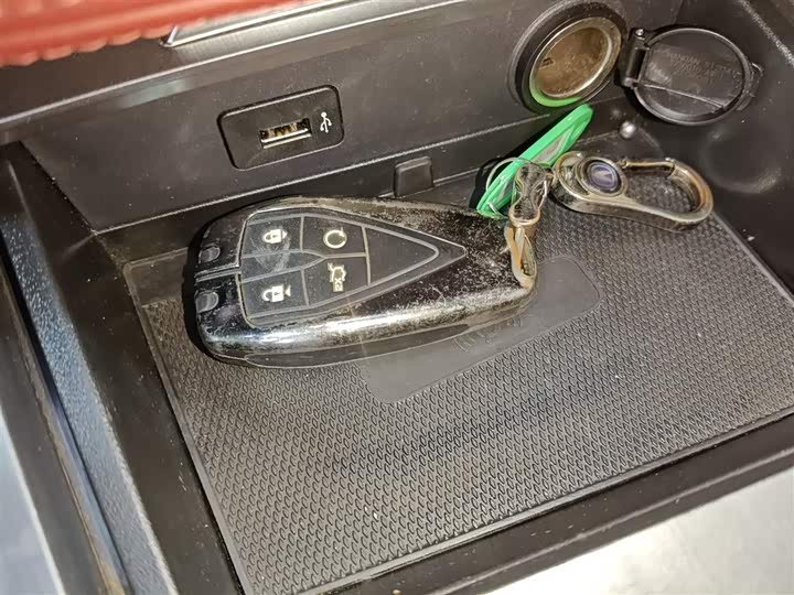 Фото 9 - Changan CS75 Plus