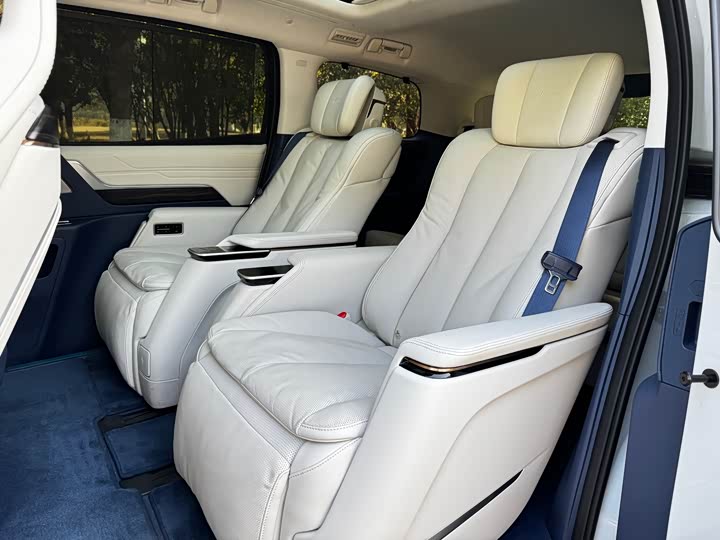 Фото 6 - Buick GL8 Century