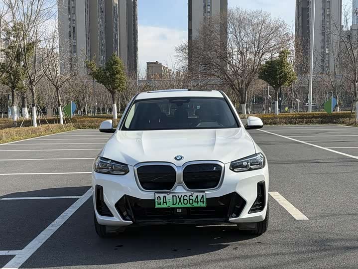 Фото 2 - BMW iX3
