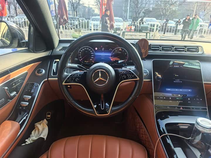 Фото 5 - Mercedes-Benz S-Class