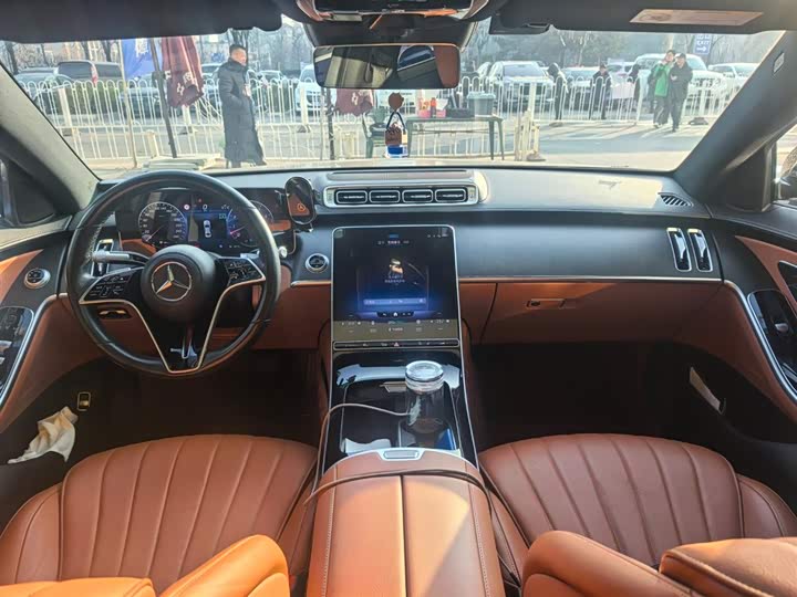 Фото 7 - Mercedes-Benz S-Class