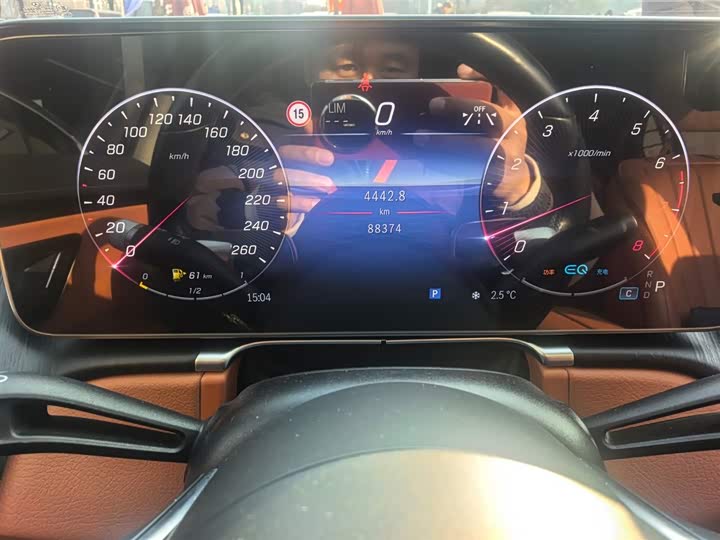 Фото 8 - Mercedes-Benz S-Class