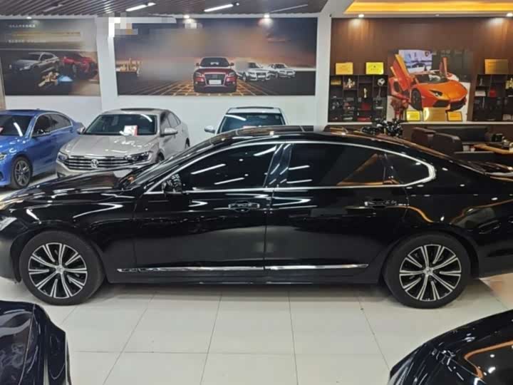 Фото 4 - Volvo S90