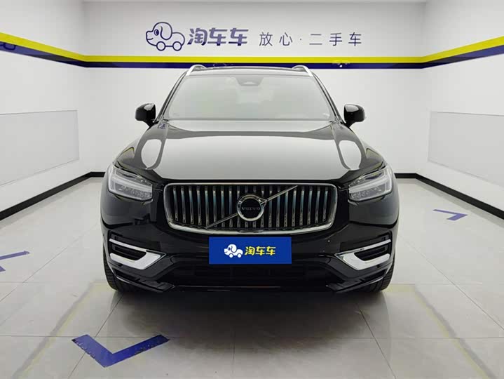 Фото 2 - Volvo XC90