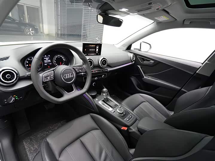 Фото 3 - Audi Q2L