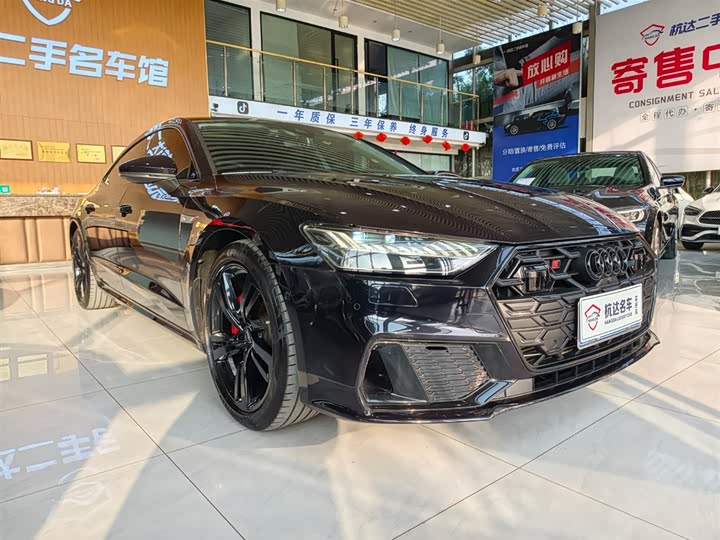 Фото 3 - Audi A7L