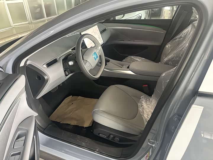 Фото 2 - XPeng Mona M03