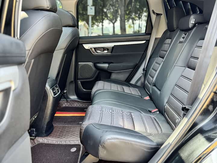 Фото 6 - Honda CR-V