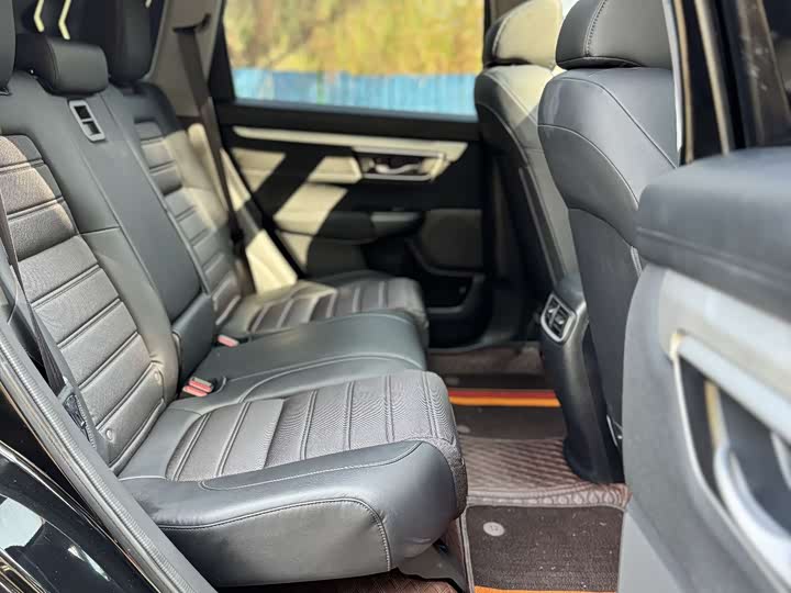 Фото 9 - Honda CR-V