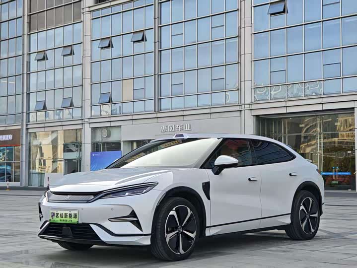 Фото 1 - BYD Song L