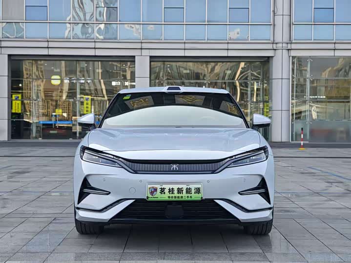 Фото 2 - BYD Song L