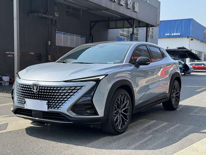 Фото 1 - Changan UNI-T