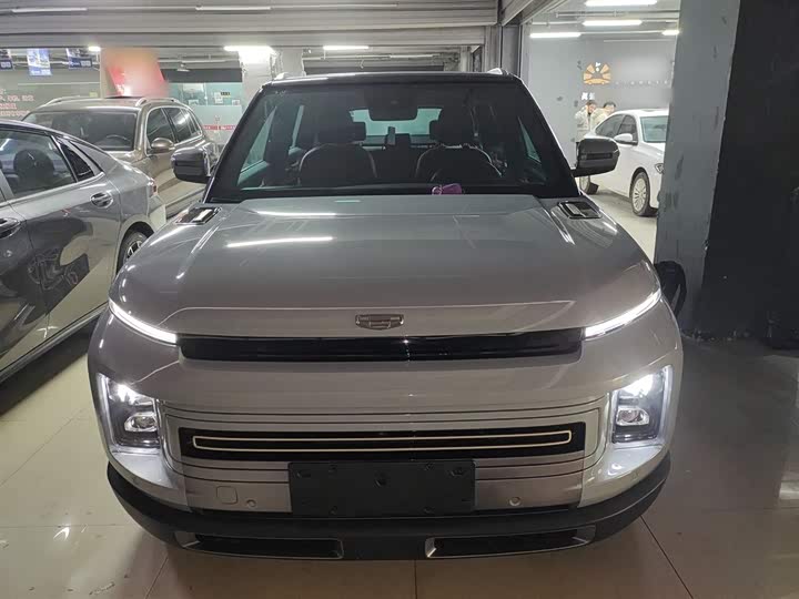 Фото 3 - Geely Icon