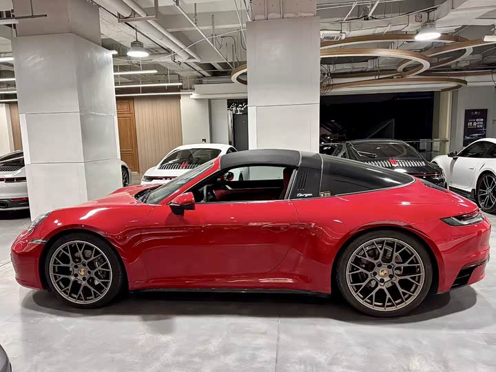 Фото 3 - Porsche 911