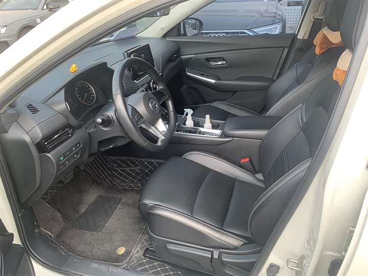 Фото 9 - Nissan Sylphy