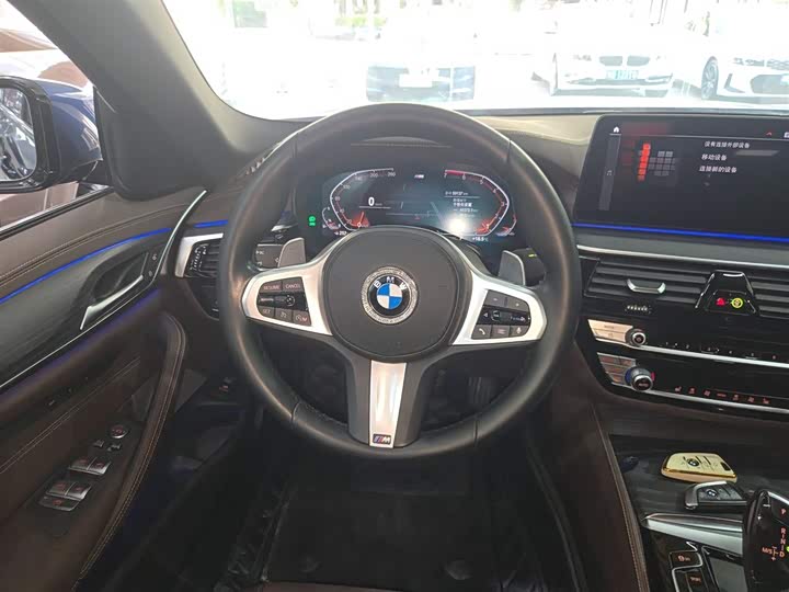 Фото 3 - BMW 5 Series