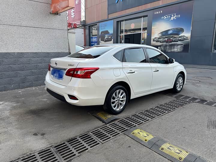 Фото 4 - Nissan Sylphy