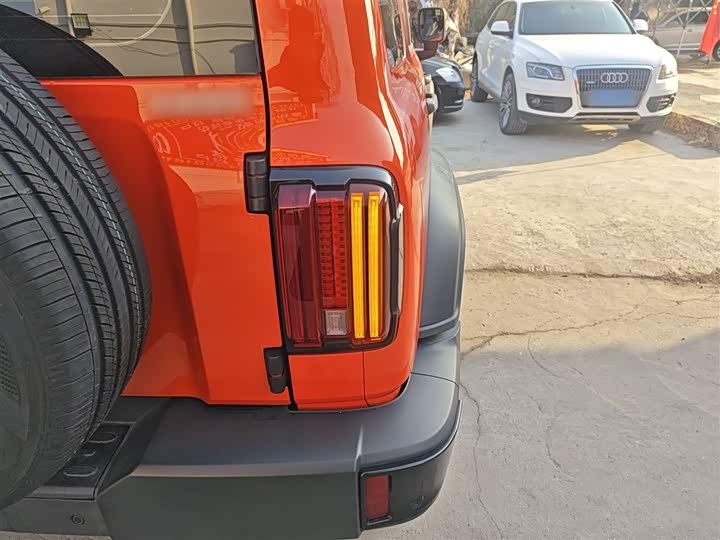 Фото 8 - Tank 300