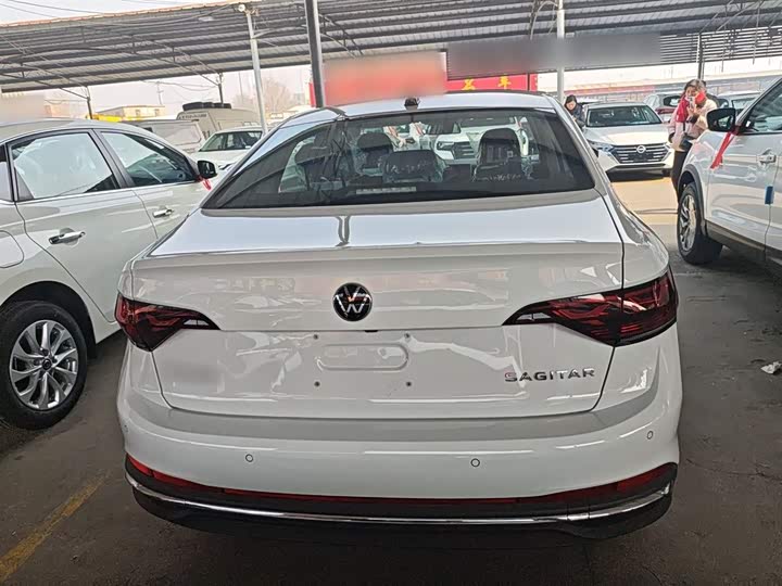 Фото 6 - Volkswagen Sagitar L