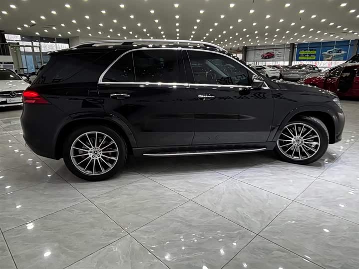 Фото 2 - Mercedes-Benz GLE-Class
