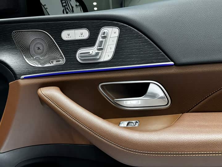 Фото 8 - Mercedes-Benz GLE-Class