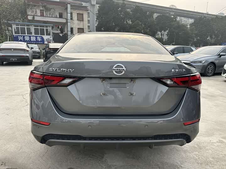 Фото 6 - Nissan Sylphy