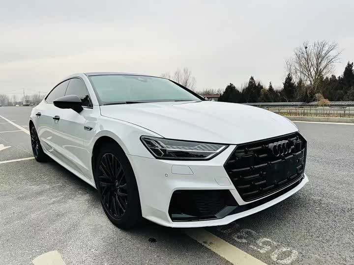 Фото 3 - Audi A7L