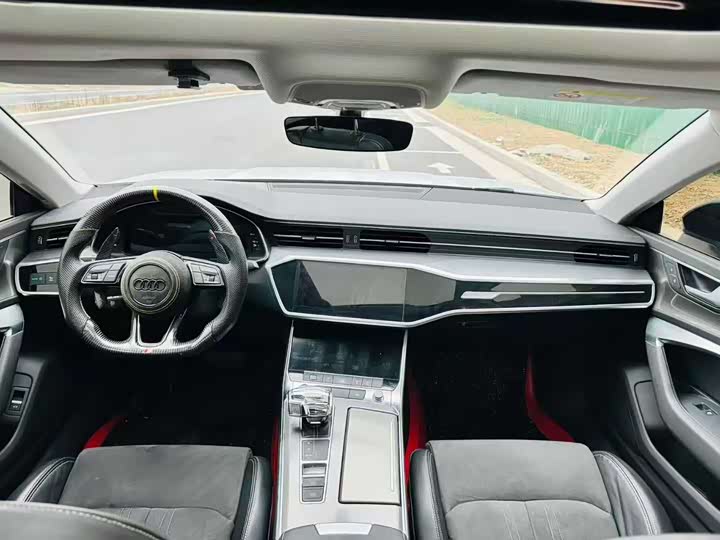 Фото 6 - Audi A7L