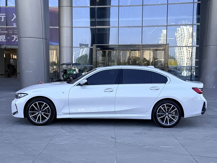 Фото 4 - BMW 3 Series